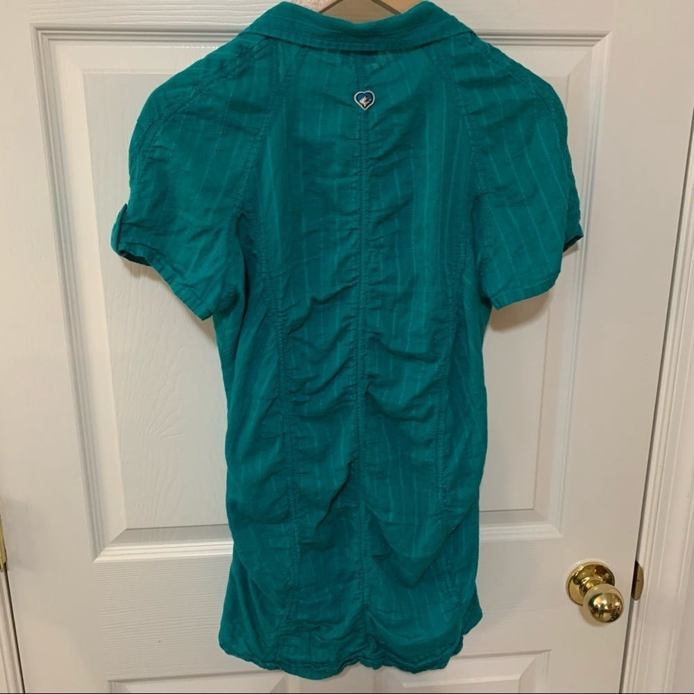 Like New Kuhl Button Up Shirt - Picture 2 of 8